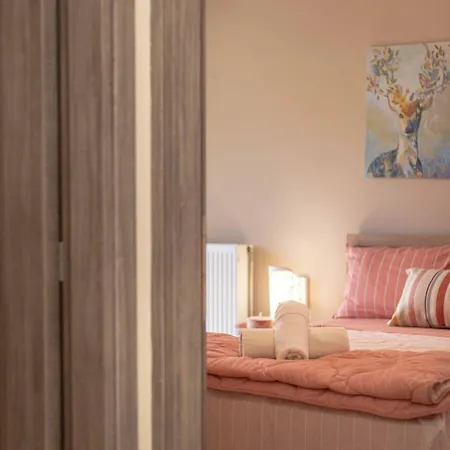 Melenia For Family Holidays By The Agia Pelagia (Creta)